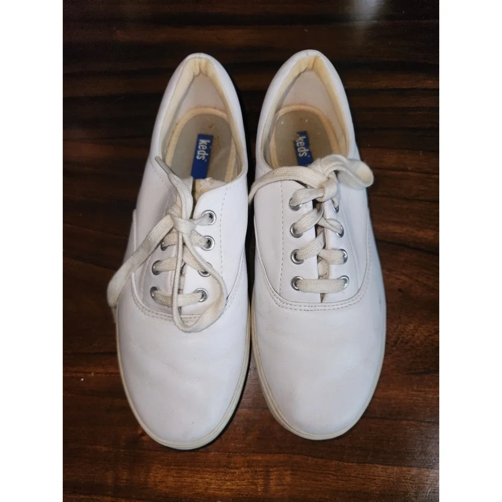 Women's Keds Champion White Leather sneakers. Size 6.5 Shoes.